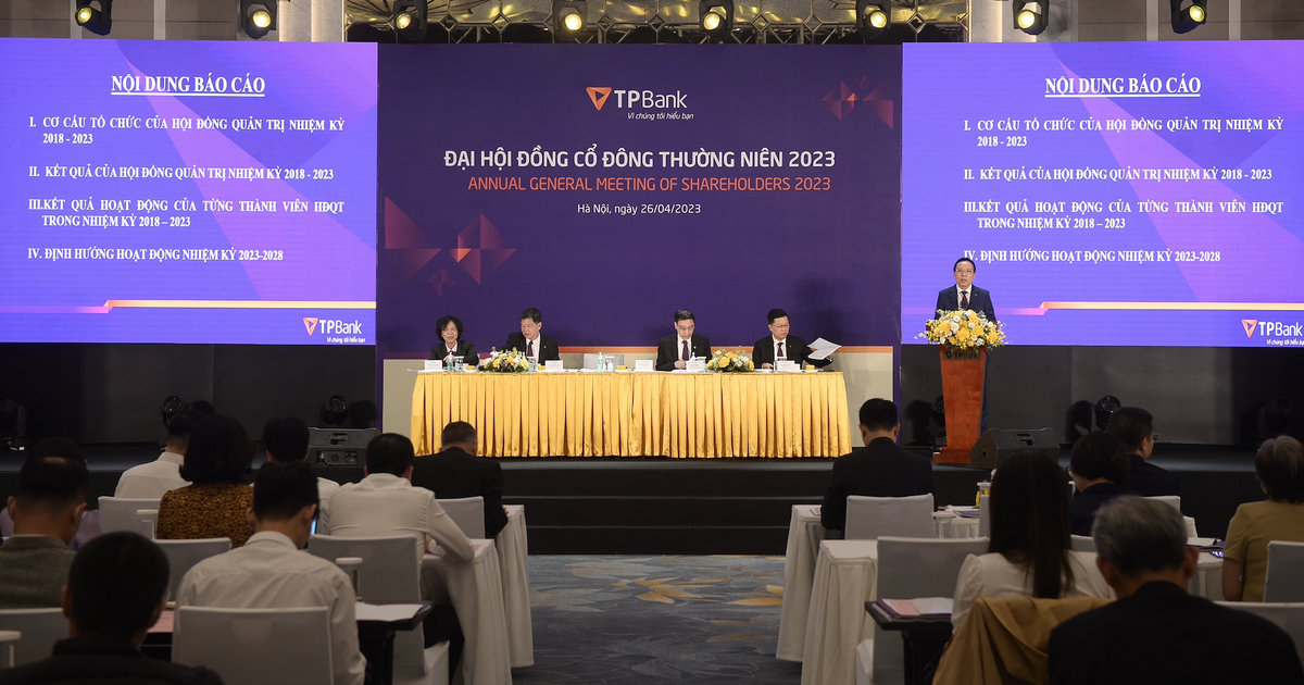 Bị chất vấn chéo về trái phiếu DOJI ở Đại hội cổ đông TPBank, ông Đỗ Minh Phú nói gì?