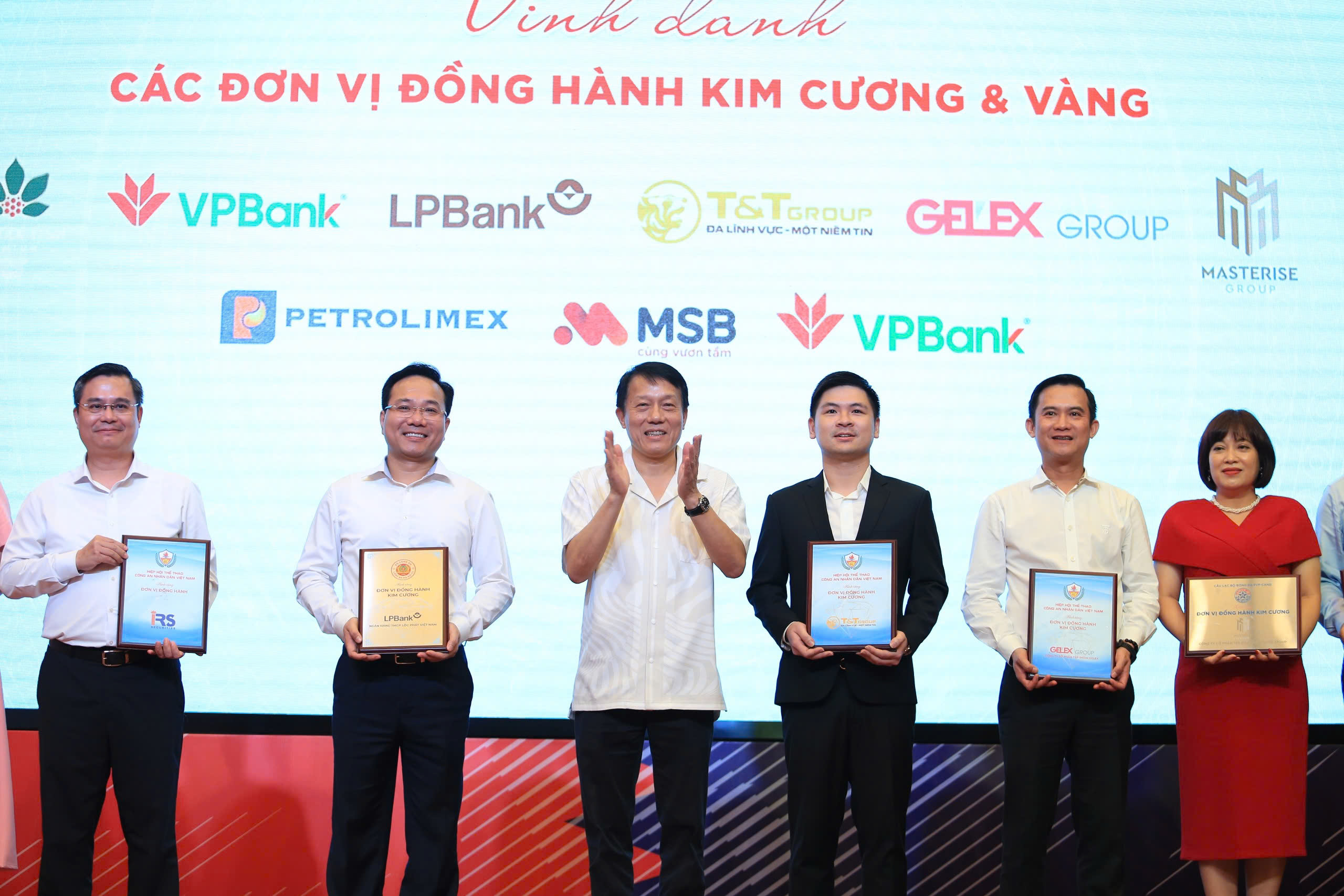 Đóng góp hiệu quả cho thể thao Công an Nhân dân, Tập đoàn T&T group được vinh danh