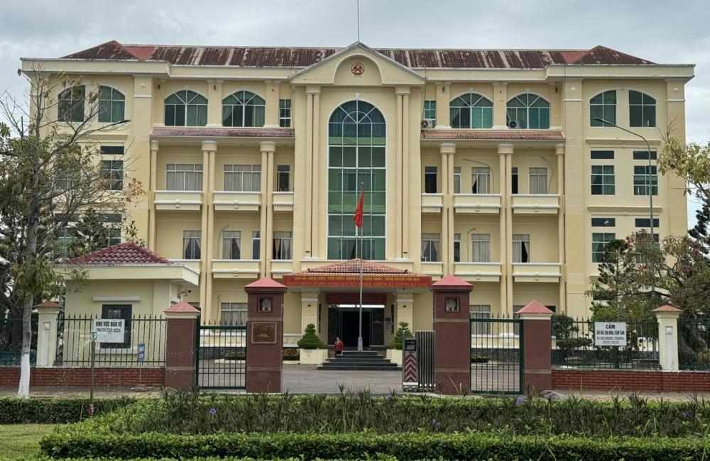 Phiên đấu giá quyền sử dụng đất này sẽ bỏ phiếu gián tiếp, theo phương thức trả giá lên, được tổ chức tại hội trường UBND huyện Phú Hòa. (Ảnh minh họa)