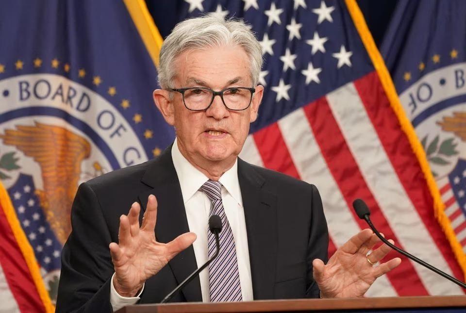 Chủ tịch Fed Jerome Powell trong một cuộc họp báo. (Ảnh: Reuters)