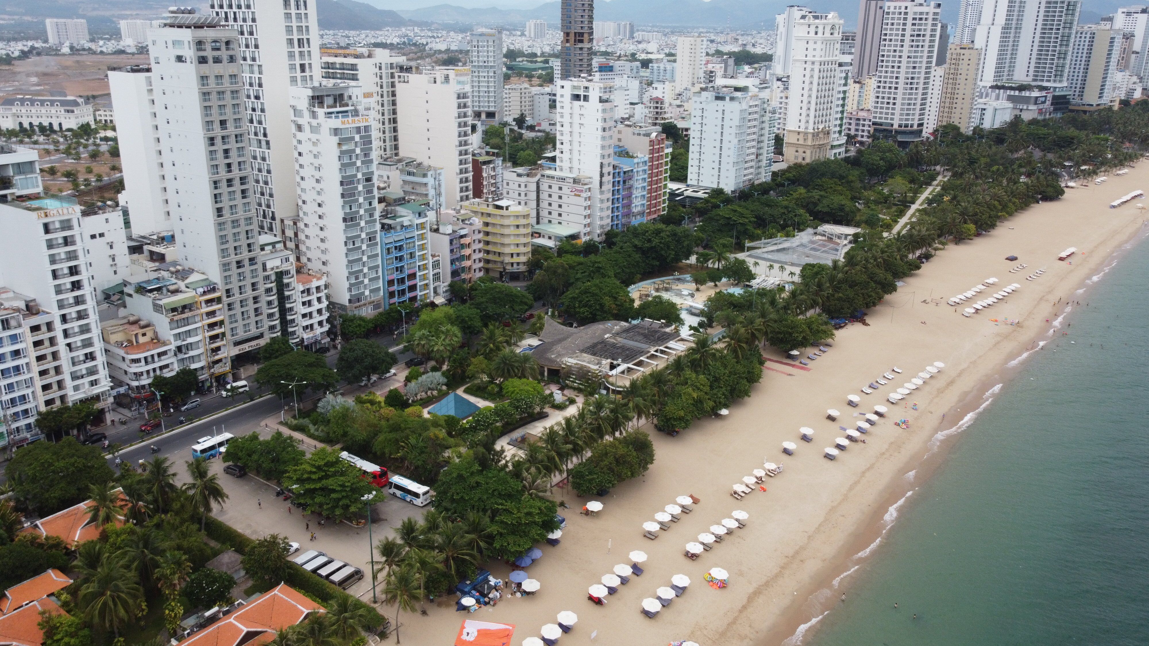 Bác bỏ đề xuất không thu hồi dự án công viên dọc biển Nha Trang                                    