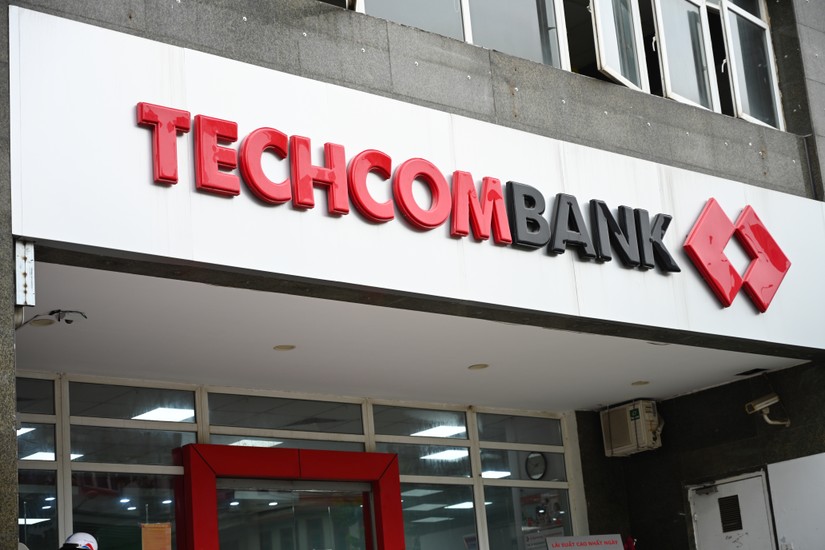Techcombank cho công ty của em trai Chủ tịch vay 1.500 tỷ đồng                                    