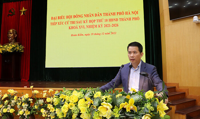 Chủ tịch quận Hoàn Kiếm: Chấm dứt tình trạng “ô tô trèo lên vỉa hè” từ 1/1/2023                                    