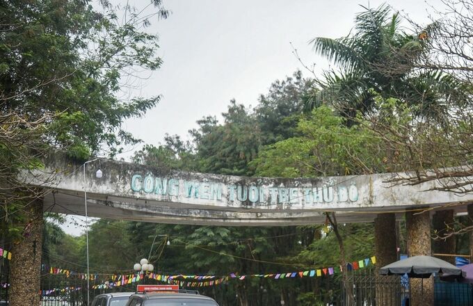 Công viên Tuổi trẻ Thủ đô hoang phế, bị “xẻ thịt” để kinh doanh                                    