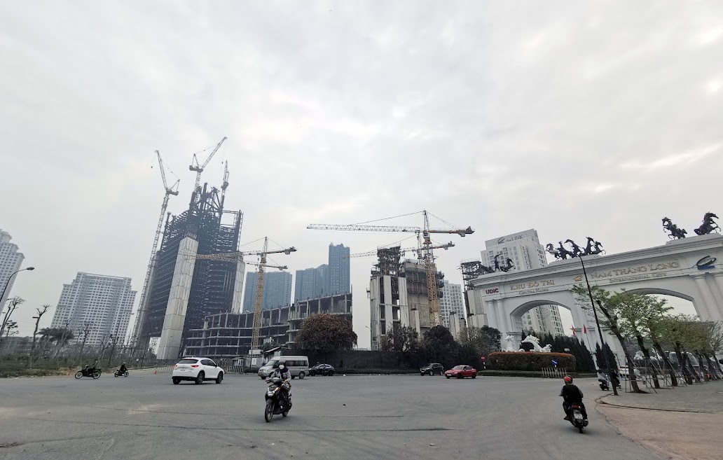 Cận cảnh dự án VietinBank Tower hơn 10.000 tỷ hoang tàn ở khu đô thị nhà giàu Hà Nội                                    